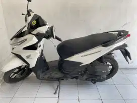 Honda Vario 150 Putih tahun 2017