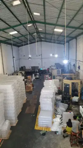 Gudang di pergudangan Sinar Buduran Sidoarjo, KONTAINER 40FT AMAN