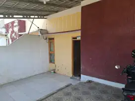 Dijual rumah beserta isi