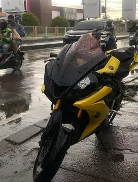 Motor R15v3 tahun 2018 bekas