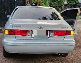 JUAL CAMRY 2001.