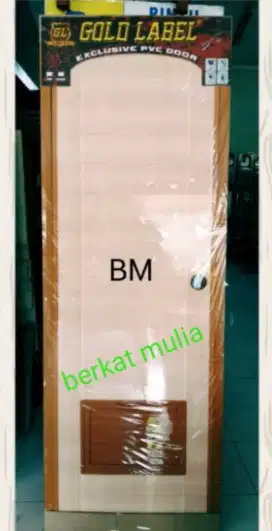 Pintu kamar mandi serat kayu