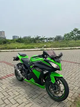 Kawasaki ninja 250 fi 2013 abs limited edition
