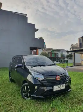 Daihatsu Sigra 1.2 R Deluxe AT 2022