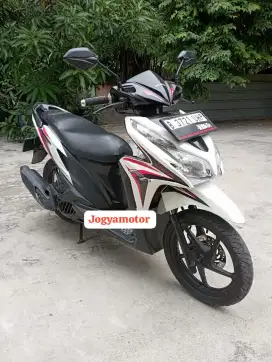 Honda Vario 125 cc techno tahun 2015 cash
