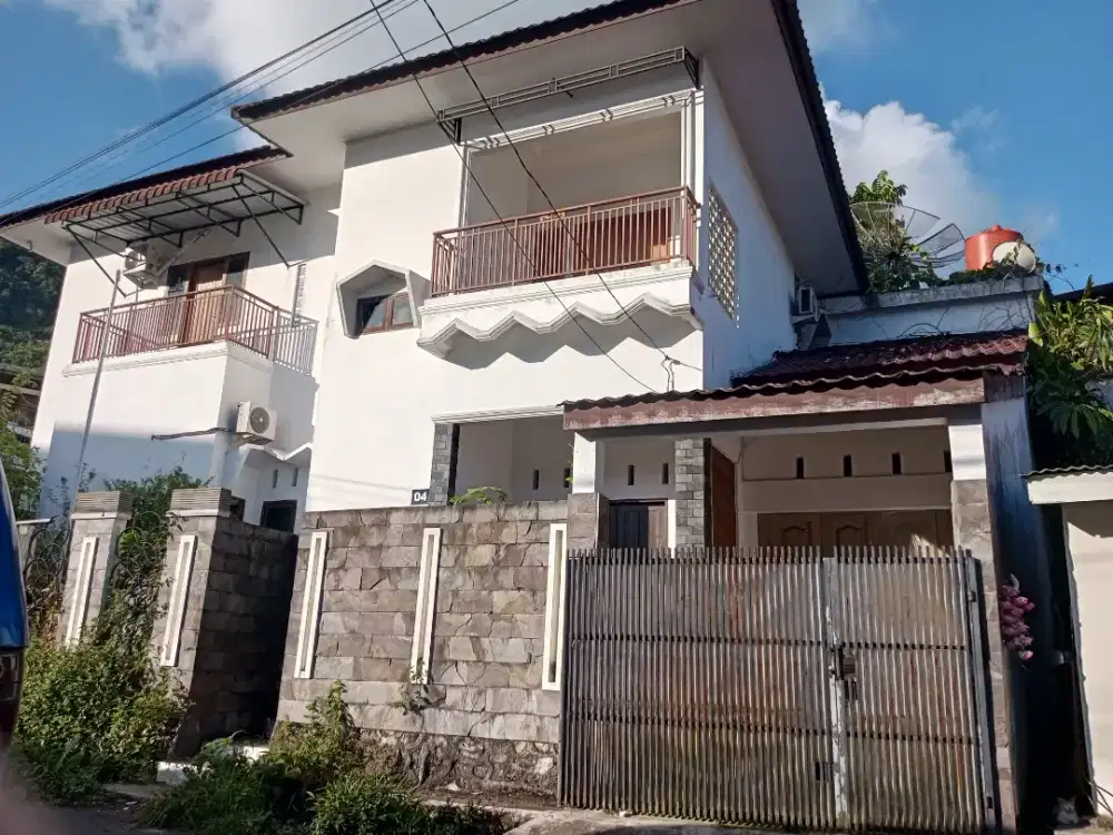 RUMAH DIJUAL LOKASI STRATEGIS