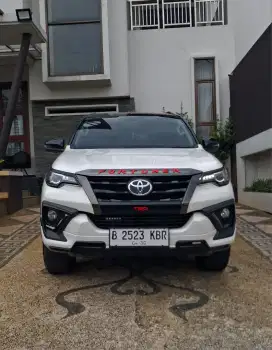 FORTUNER VRZ TRD METIC DIESEL K.S