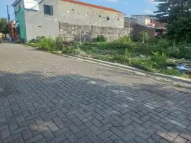 Tanah dijual cocok untuk kost harga murah jalan lebar