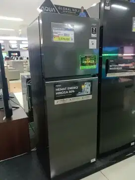 AQUA REFRIGERATOR 2 DOOR 225 L BLACK