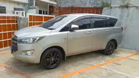 Sewa mobil include driver