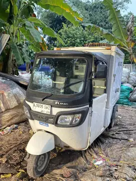 TVS CARGO BOX 200 cc