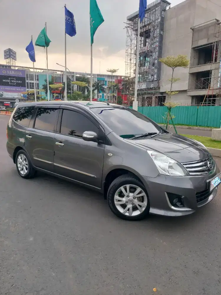 Nissan Grandlivina Ultimate 1.5 Tahun 2012, Body Mulus & Terawat