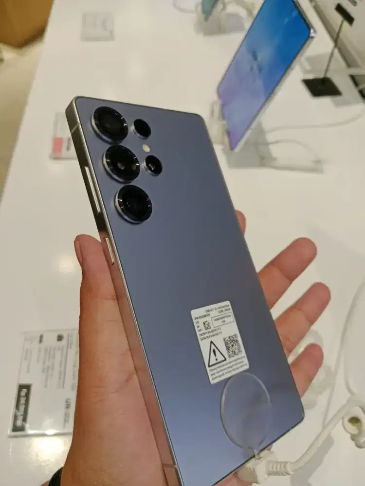 SAMSUNG GALAXY S25 ULTRA