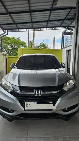Di Jual Honda H-RV Silver