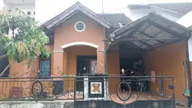 DIJUAL RUMAH DALAM KOMPLEK VILLA GADING MAS