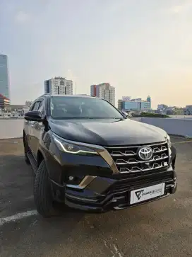 Fortuner VRZ 2.8 GR SPORT 4x2 Diesel Matic 2023