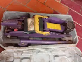 Dongkrak Mobil 2 TON