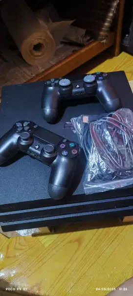 PS4 PRO CUH 7200B OFW