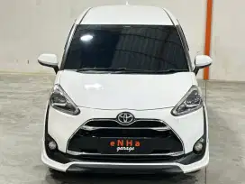Istimewa. Toyota Sienta Q a/t 2016 ENHA Garage Semarang