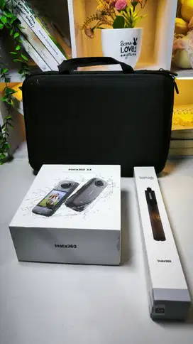 Insta 360 X4 Dus Lengkap, SDcard 512GB, Aksesoris. Masih Mulus. Nego