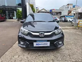 TDP Rendah Honda Brio Satya 1.2 E Bensin-MT 2022 Abu-Abu CAJTD