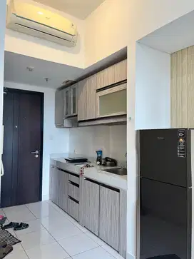 Apartemen Casa De Parco tower Gardenia lantai 17 view pool