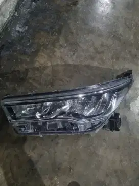 headlamp zenix sebelah kiri