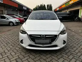DP 3JT AJA MAZDA 2 GT AT 2015 FUTURISTIK WHITE PEARL