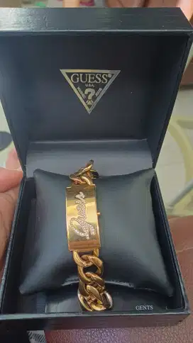 Jam tangan Guess