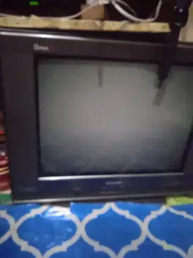 Jual aja tv shap 21 in kondisi hidup tinggal pake settop box