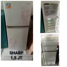 Kulkas 2pintu SHARP bekas bergaransi