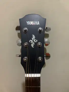 Yamaha Gitar APX600M