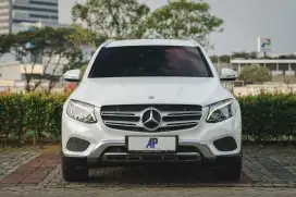 Mercy GLC250 AT 2016 Good Condition