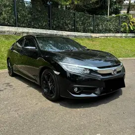 Honda Civic Turbo ES Sedan 1.5 AT