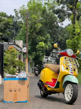 Vespa primavera sean wotherspoon km 180 perak ( justin anniversary )