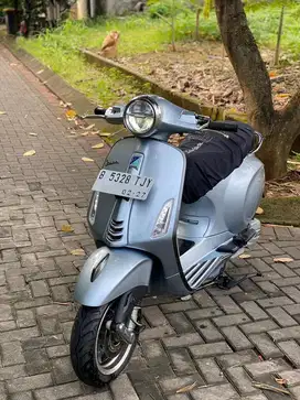 Vespa primavera S 2022 km 1000 perak ASLI