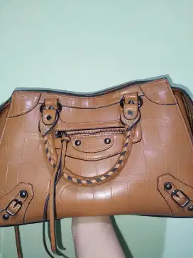 Tas wanita Balenciaga