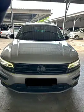 Volkswagen Tiguan 2018 Bensin