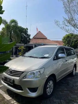 (KM 70 fullset)Toyota Innova mt 2011 antik orian tinggal pake
