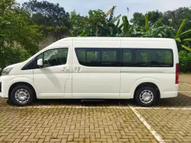 Toyota Haice Premio 2.8 MT