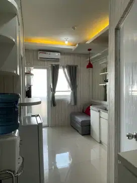 JUAL MURAH! Unit di Atas Mall Green Pramuka 2BR Furnish