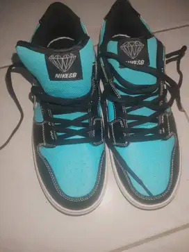 Sb dunk low pro x diamond supply