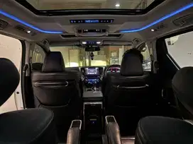 Toyota Vellfire 2015/2016 Putih