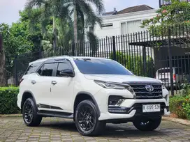 KM.20.RB|ANTIK| FORTUNER GR SPORT 2.8 AT 2022 PUTIH RASA BARU PERFECT!