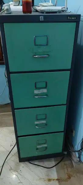 Lemari Dokumen Kerjaan Kantor