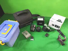 Kamera Canon M6 banyak Bonusnya, Like New, second rasa baru