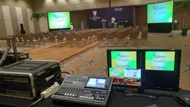 Sewa Proyektor Rental LCD Projector Screen Tripod Layar Laptop Printer