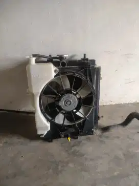 Radiator calya, Shok belakang calya