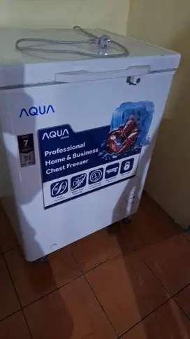 Chest Freezer Aqua