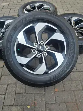 Velg original pajero facelift R.18